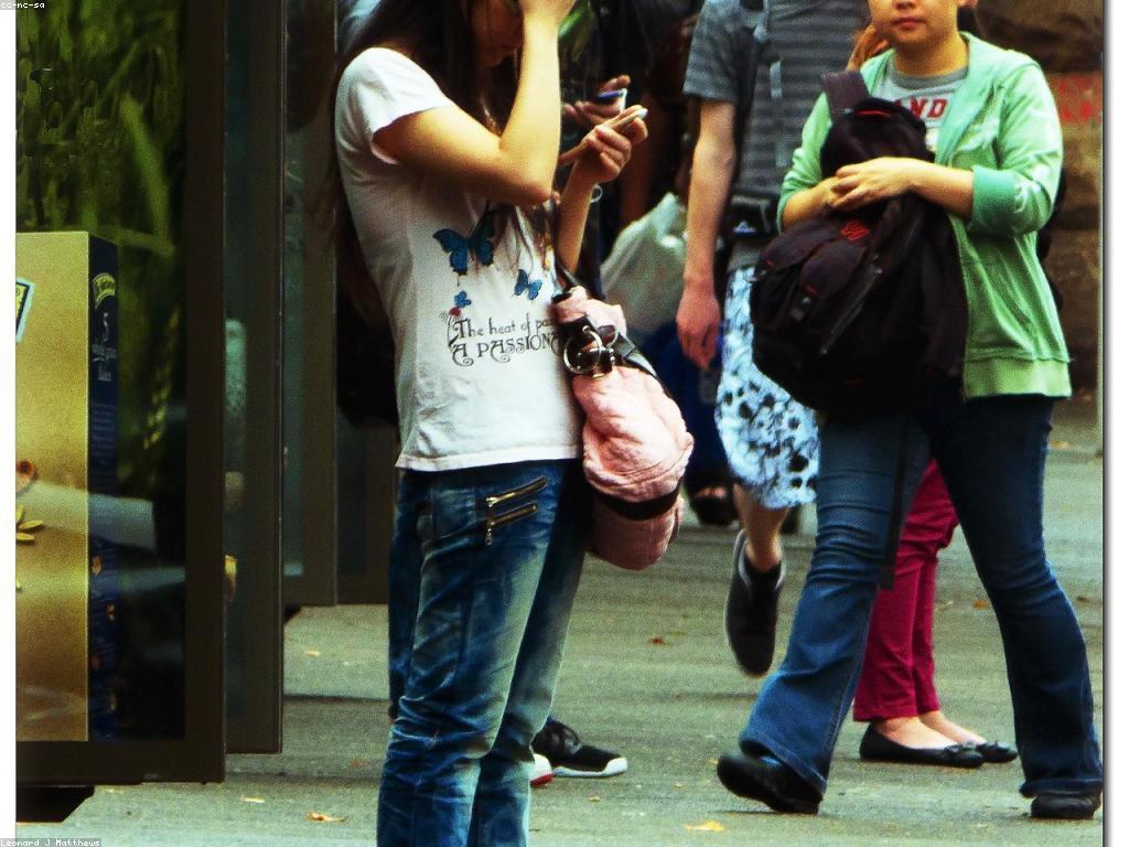 ការបង្កើតទំនាក់ទំនងក្នុងសហគមន៍